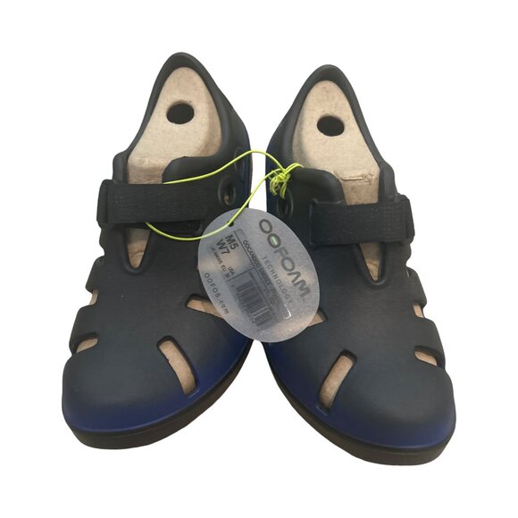 NWT OOFOS OOcandoo Recovery Sandals M5 W7 Black Navy OOfoam Adjustable Strap - Picture 2 of 12
